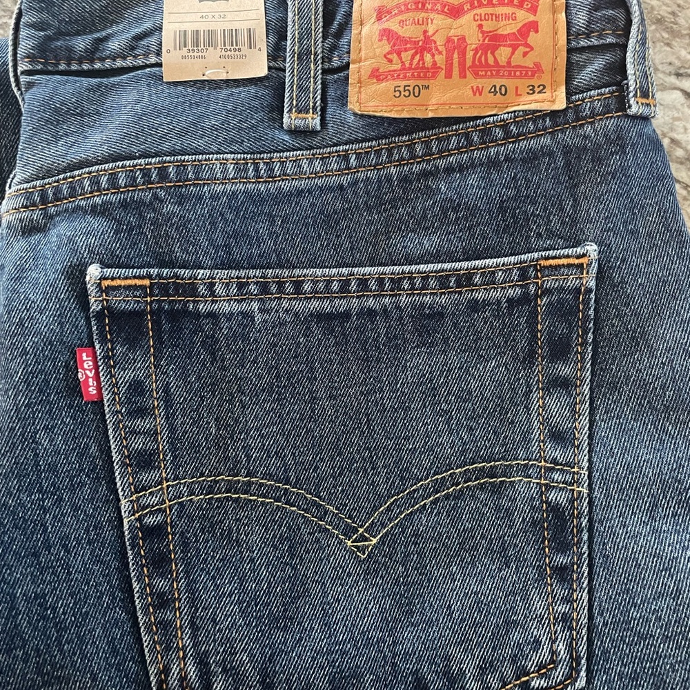 Men’s Levi jeans /550 relaxed / size 40 /32